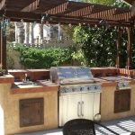 27 Amazing Outdoor Kitchen Ideas Your Guests Will Go Crazy For