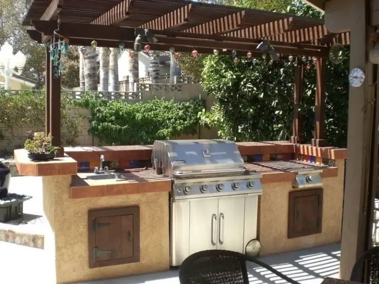 27 Amazing Outdoor Kitchen Ideas Your Guests Will Go Crazy For