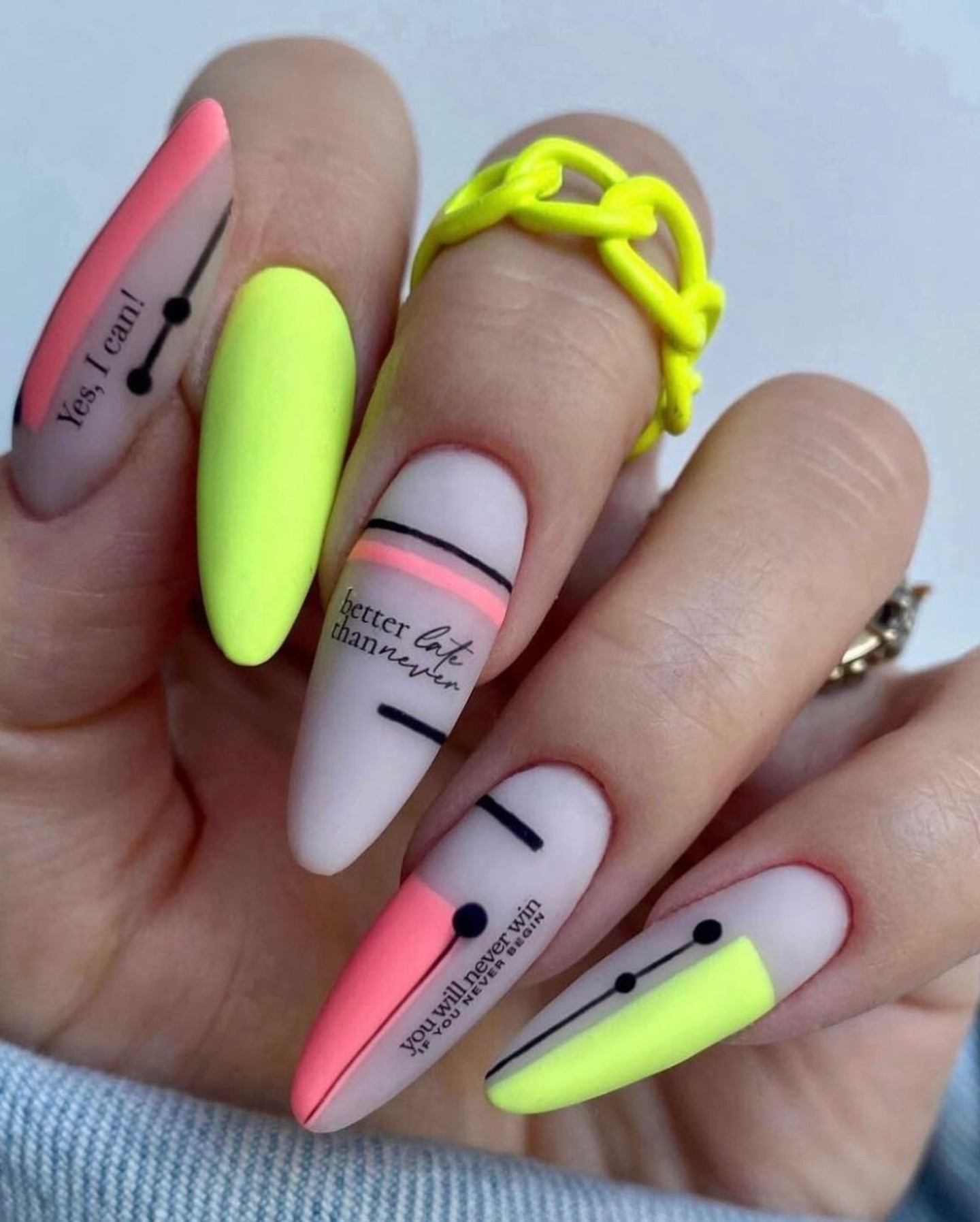 Neon Statements