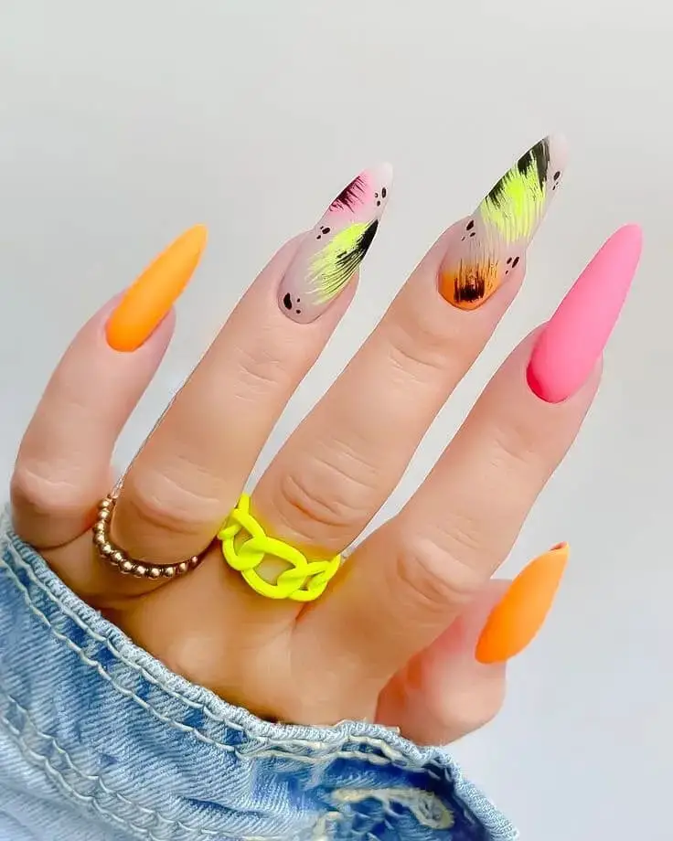 22 Summer Color Nails 2024: Bright, Cute Designs For The Season