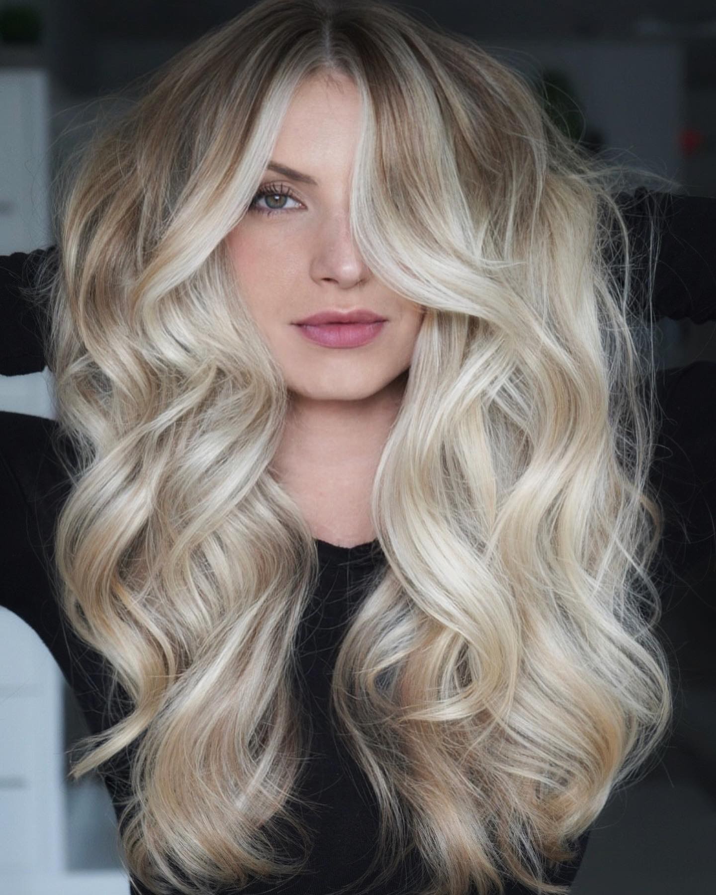 Cascading Waves with Blonde Ends