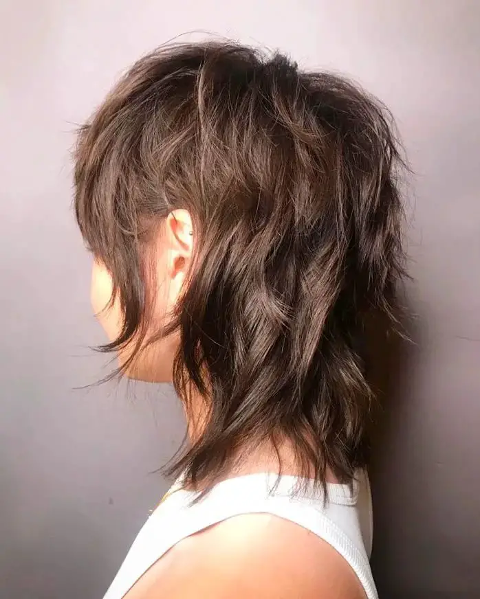 Tousled Elegance: Modern Mocha Layers