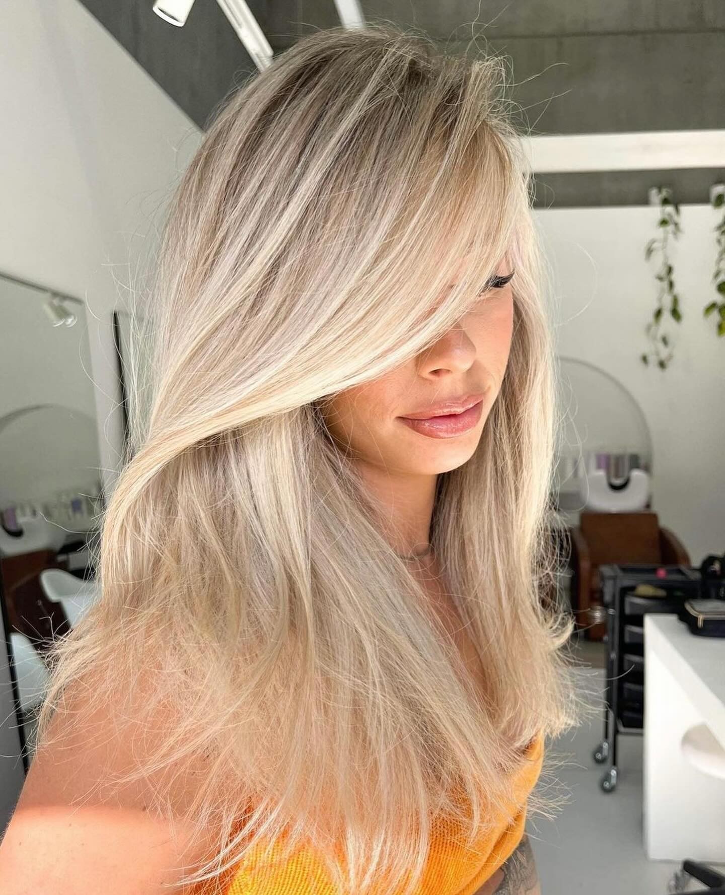 Elegant Ash Blonde Highlights