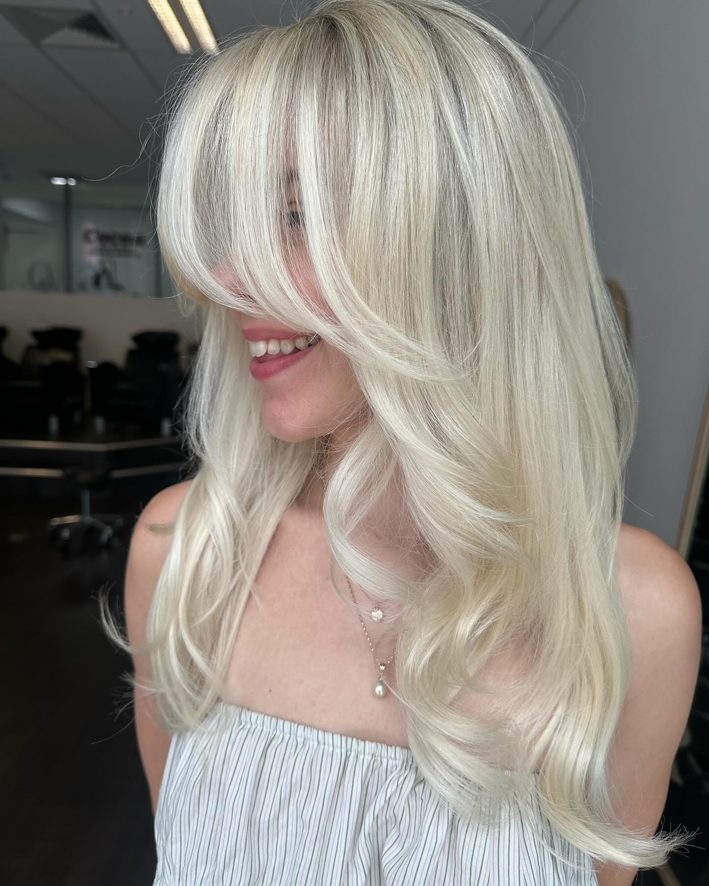 Luminous Platinum Waves