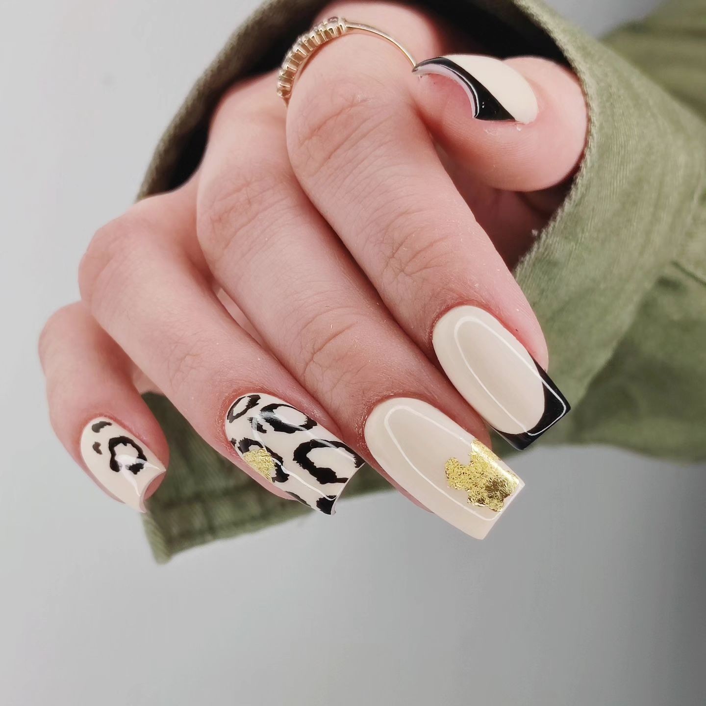 Gold Accented Leopard Nails