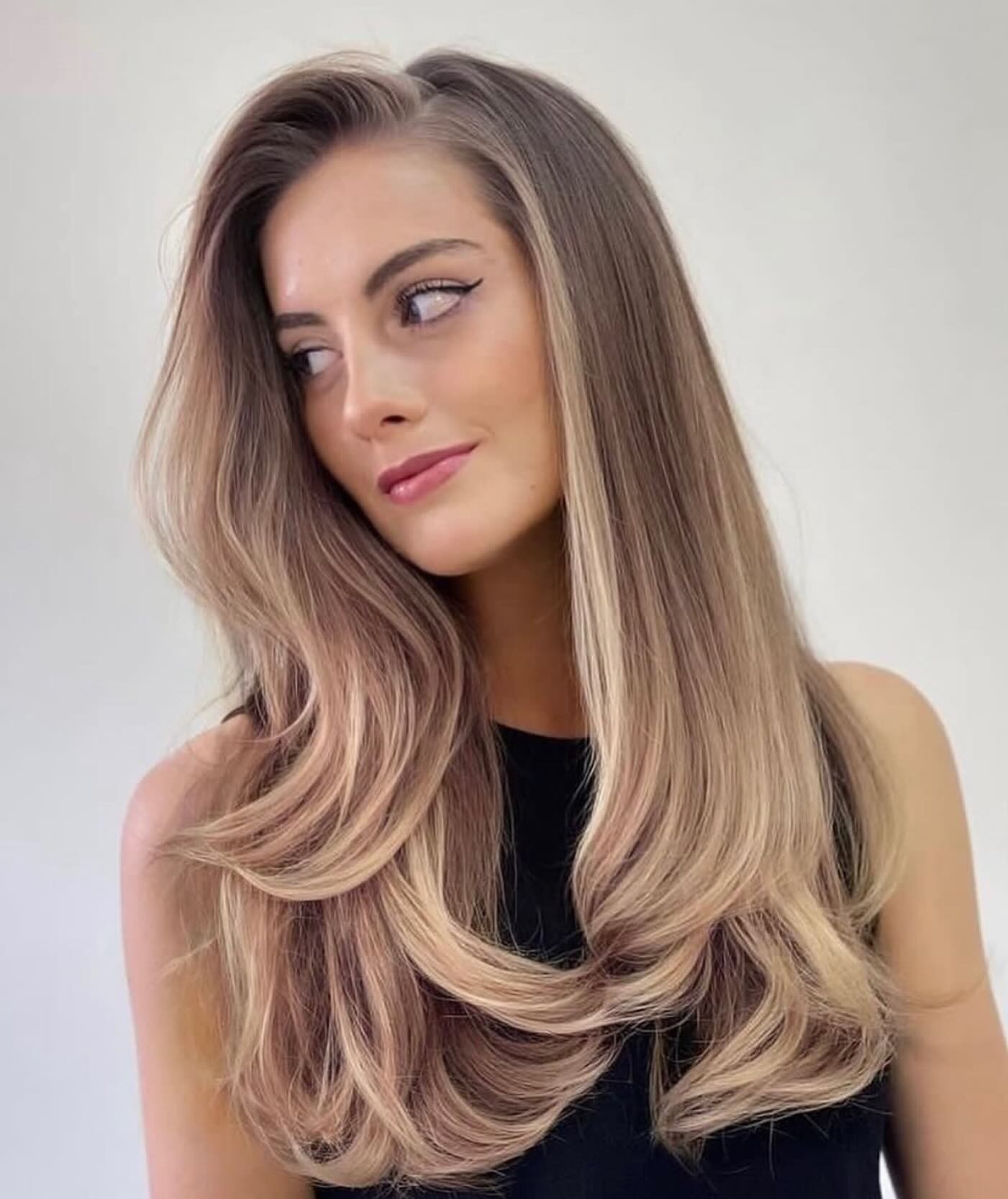 Elegant Bronde Waves