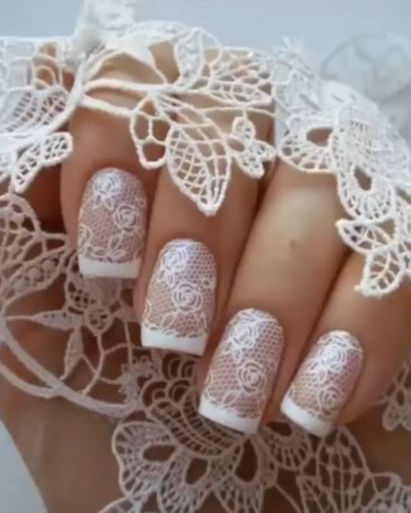 Lace Overlay: A Tribute to Tradition