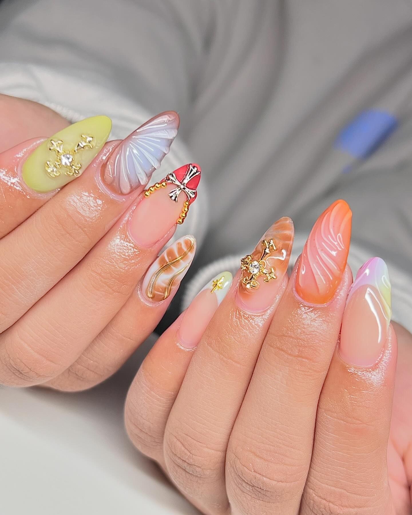 Artistic Floral Nails