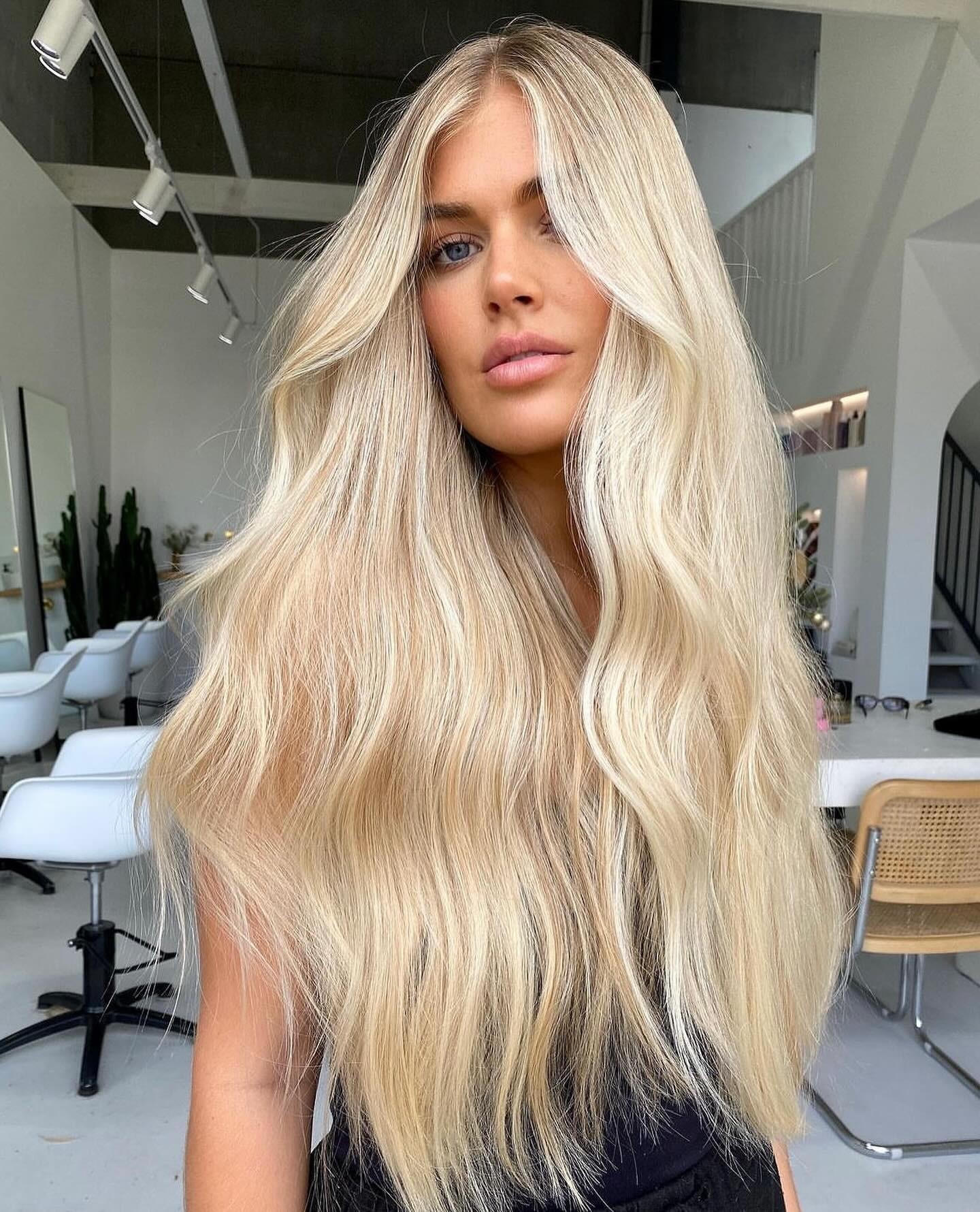 Wavy Blonde Balayage Perfection