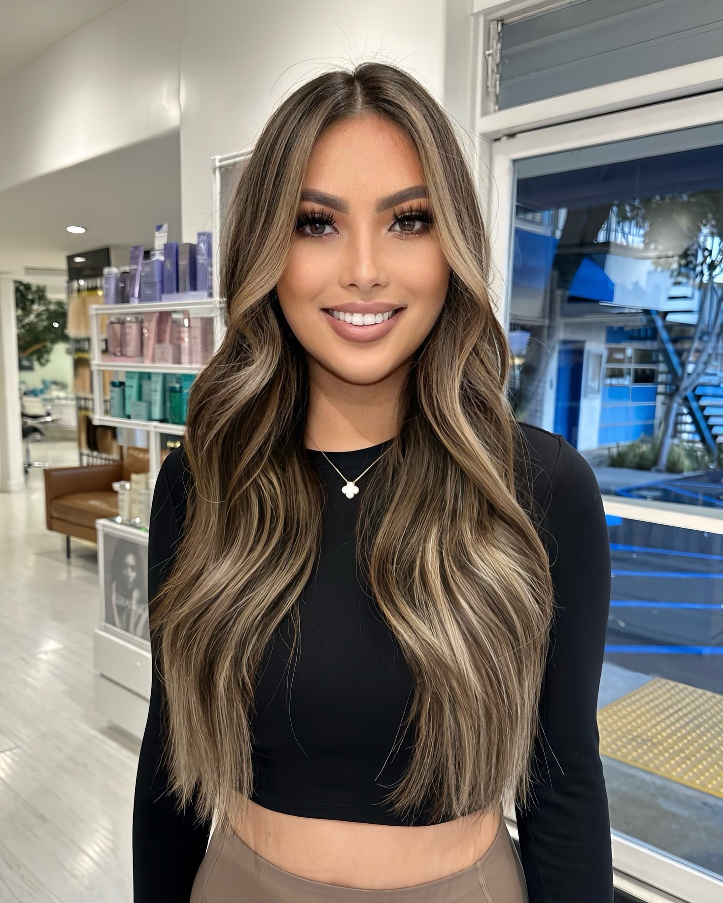 Effortlessly Chic: Caramel Balayage