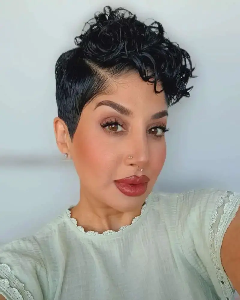 The Curly Contour Pixie