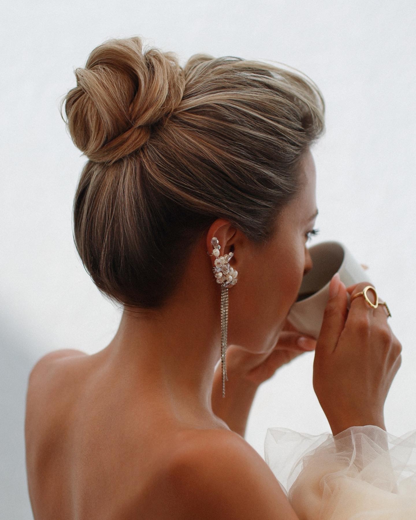 The Regal Top Knot