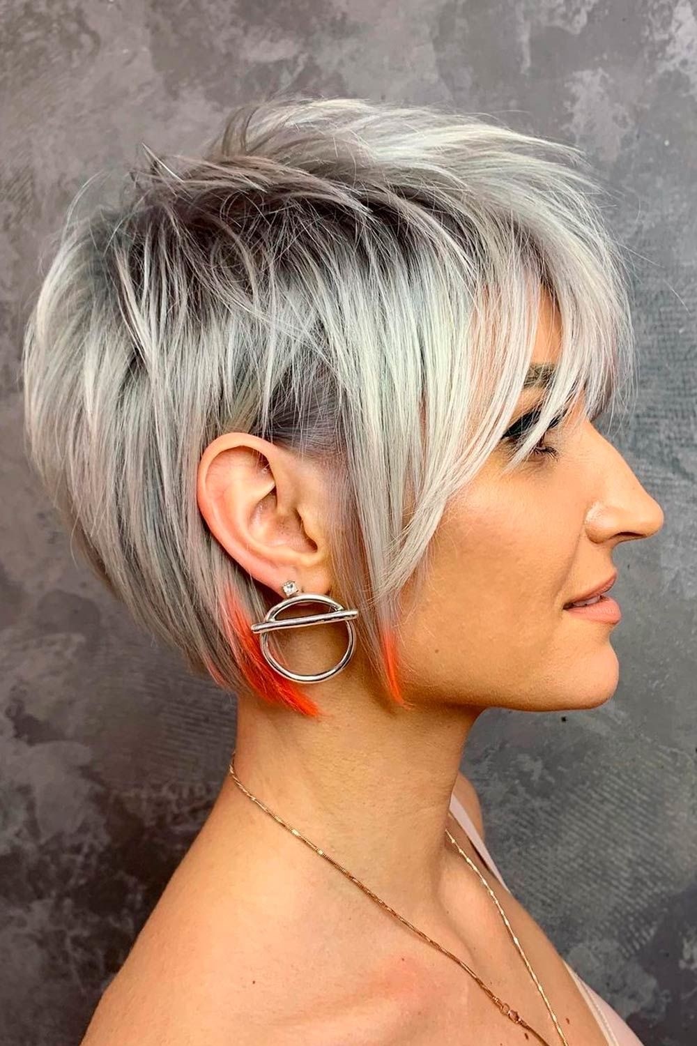 The Trendsetting Textured Pixie