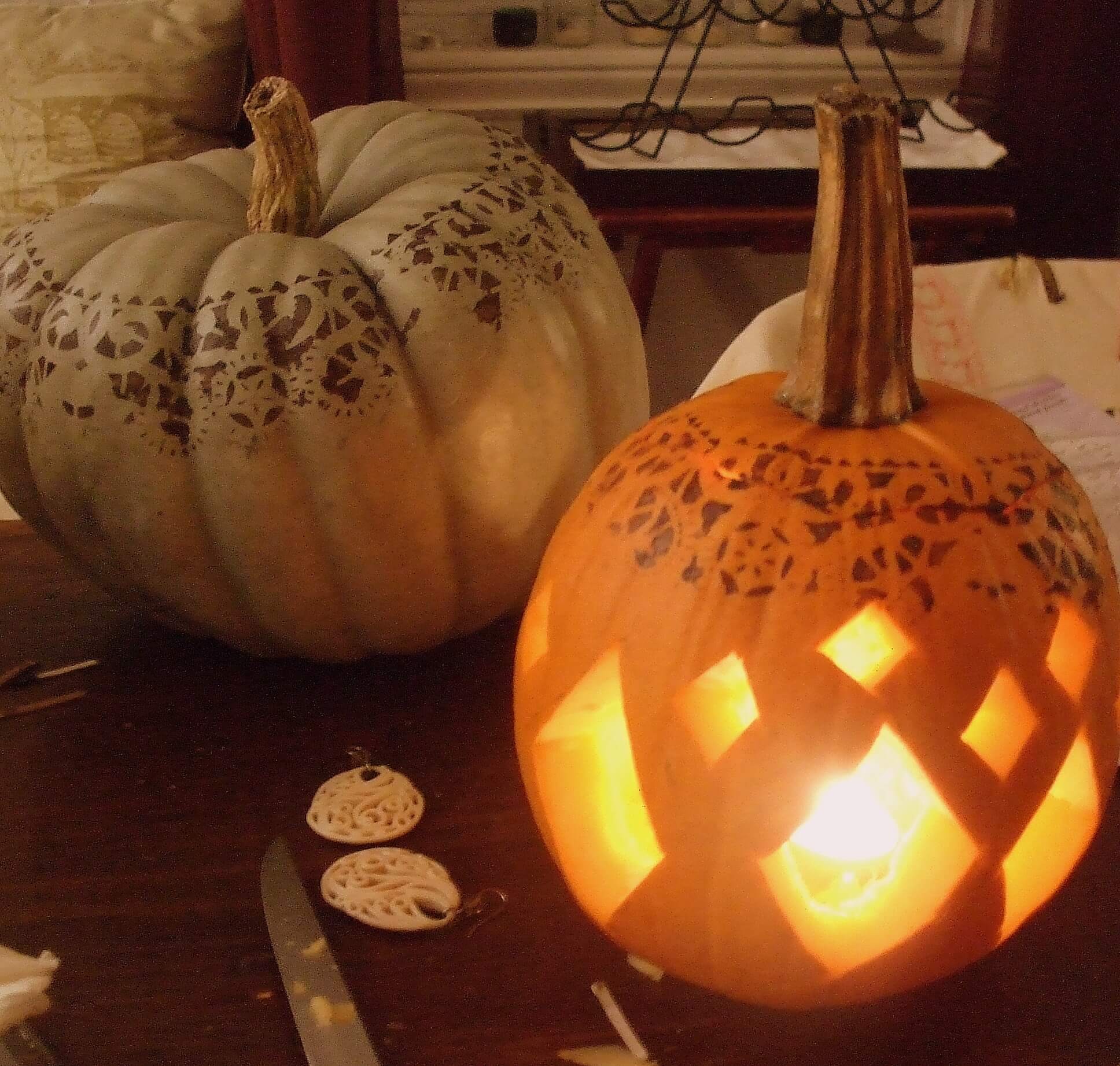 Painting and Light for Autumn Table Display