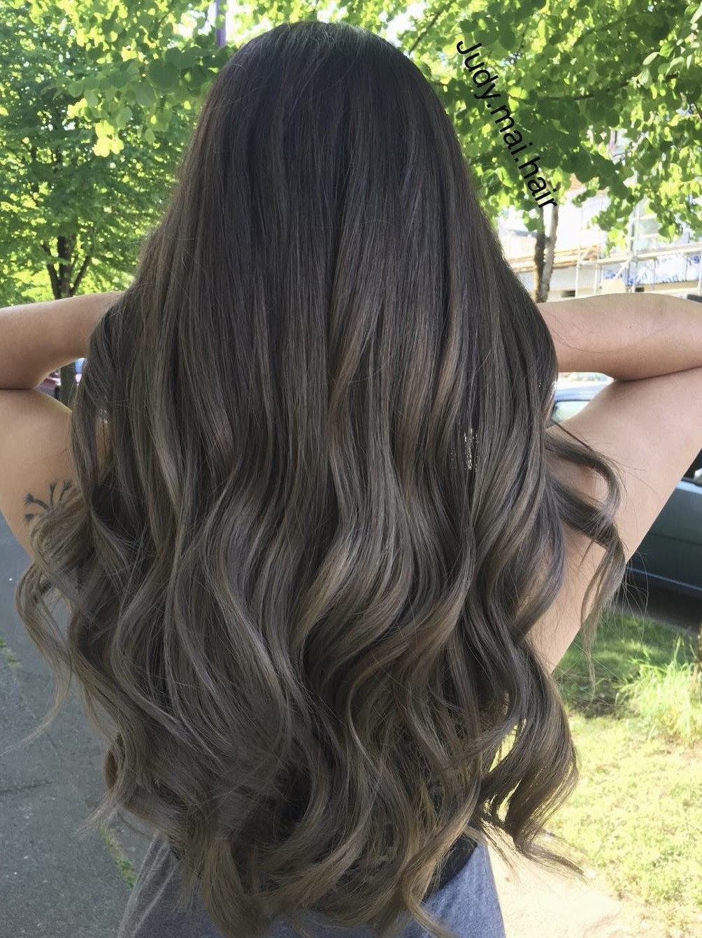 Luxurious Length: Seamless Ash Brown Blend