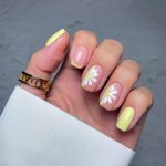 25 Summer Aesthetic Nails 2024: Trendy Styles & Colors