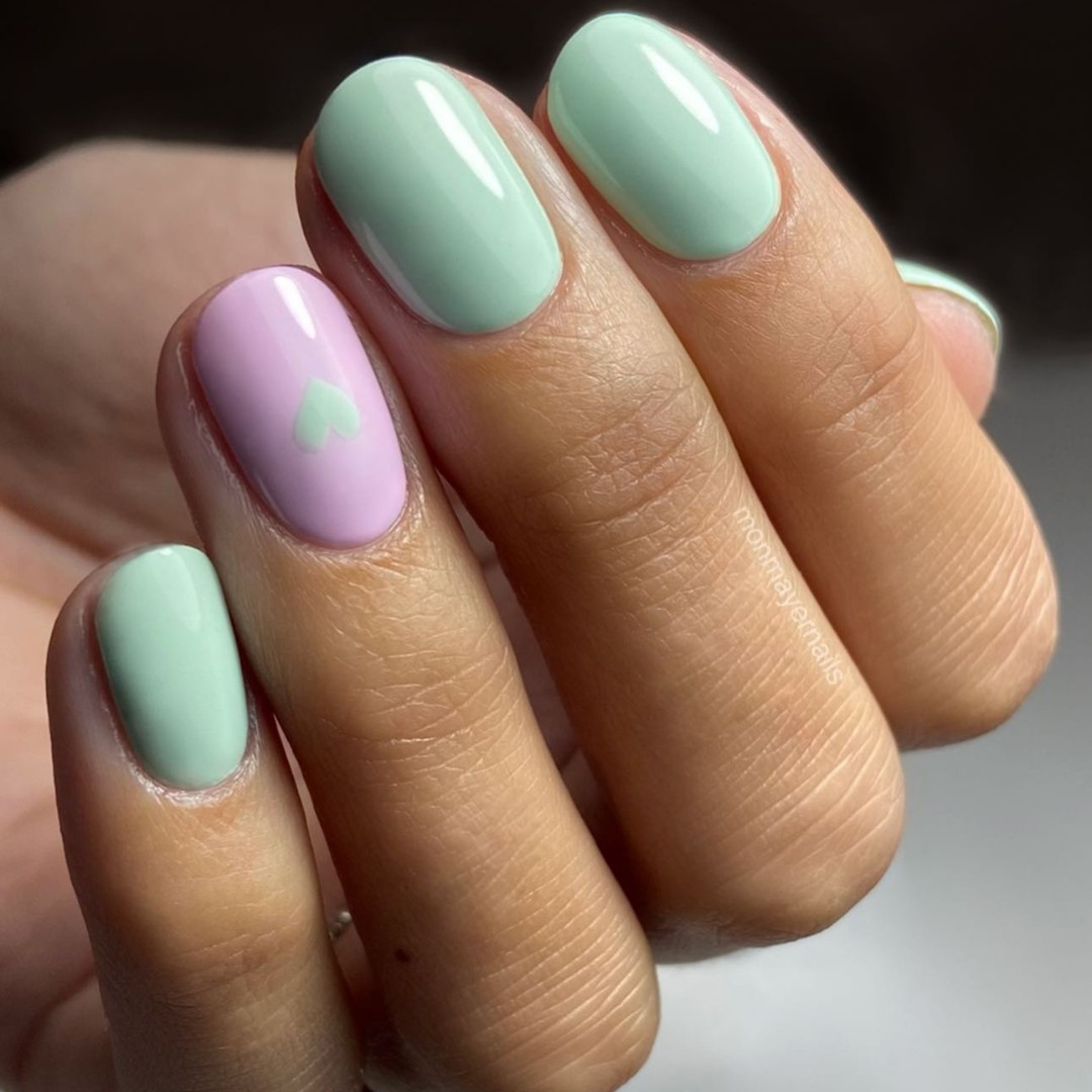 Mint Freshness: A Dip into Pastel Serenity