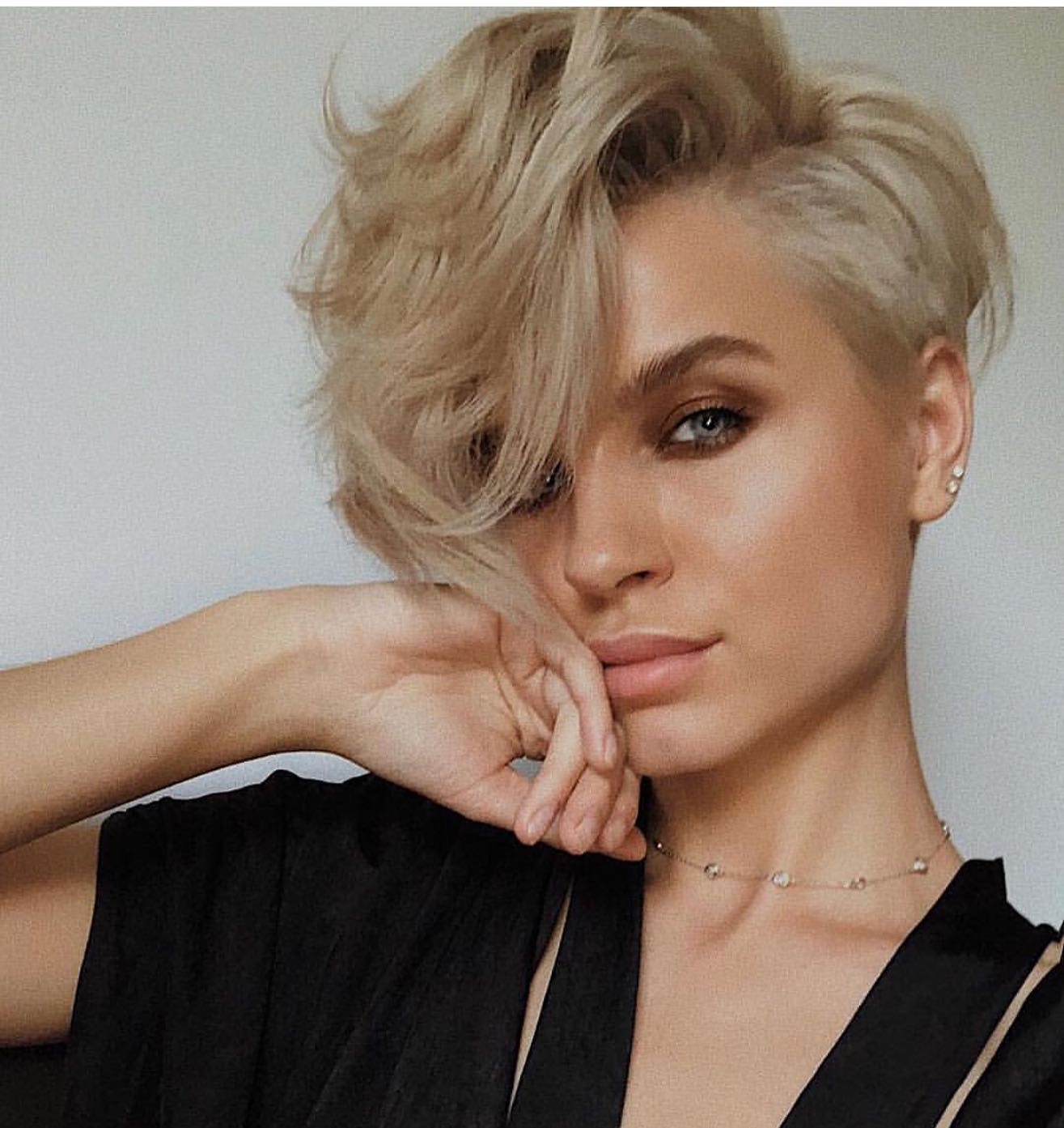 Tousled Pixie: Playful and Chic