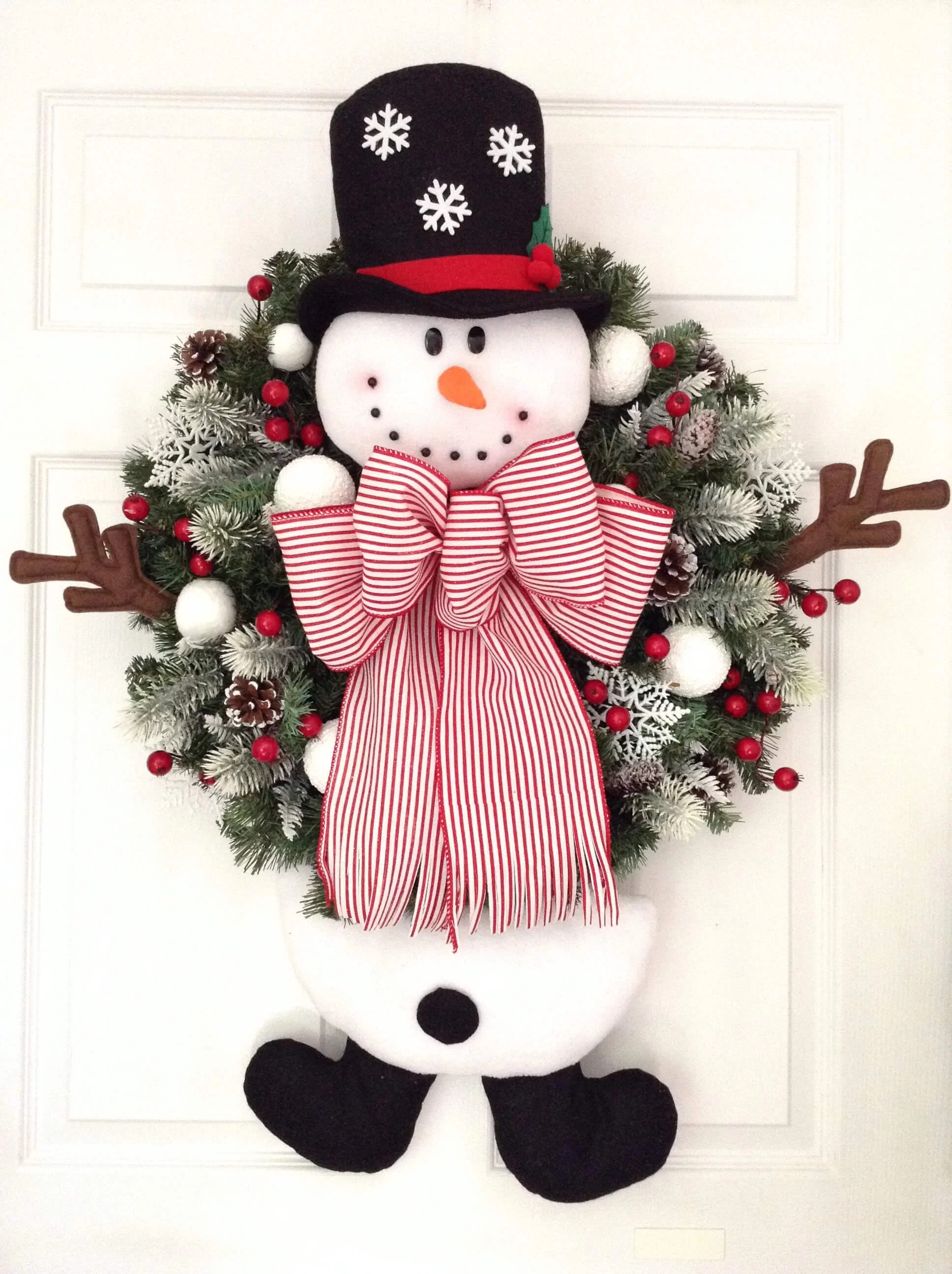 Friendly Snowman Front Door Greetings