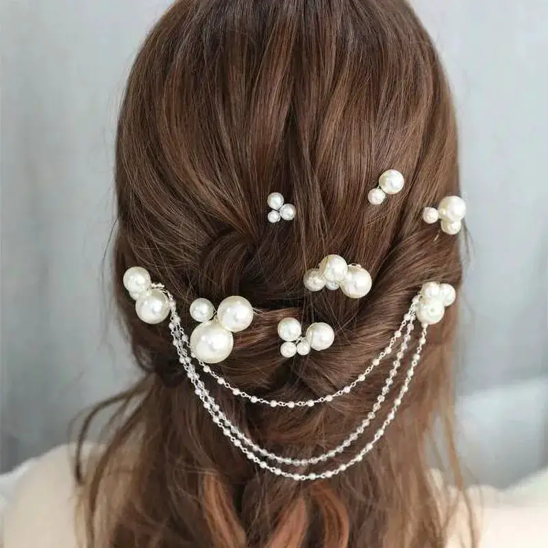 Pearl and Chain Hairpiece