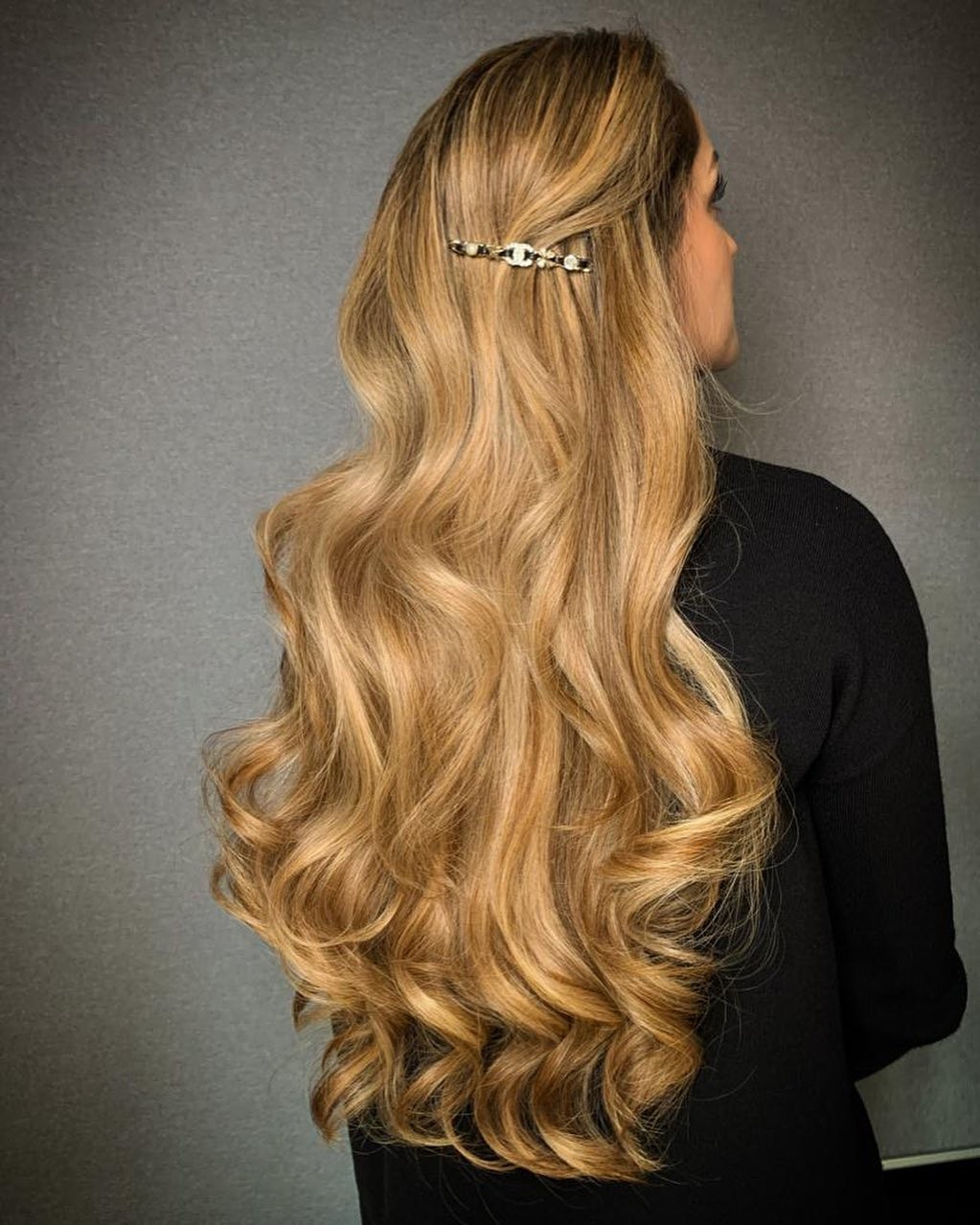 Bold and Beautiful with Bright Blonde Waves