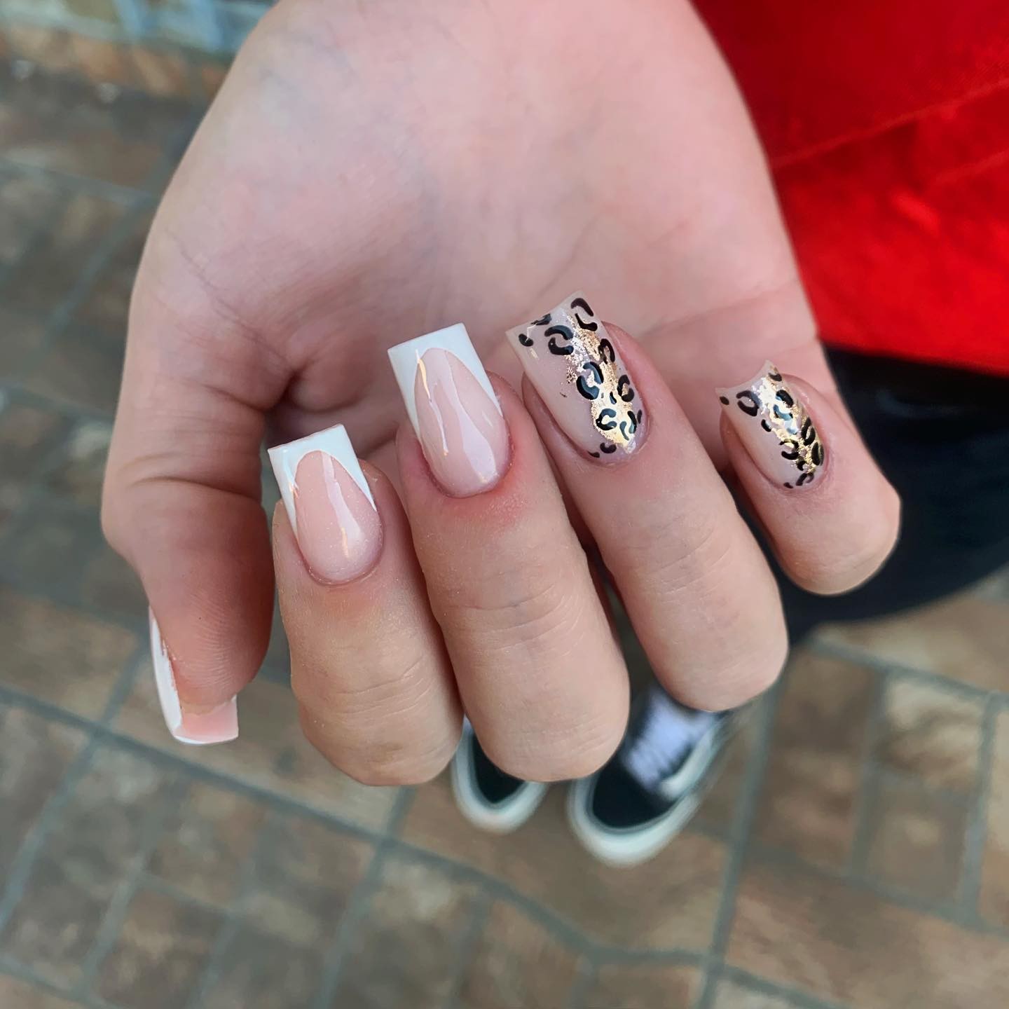 Gold Leopard Accent Nails