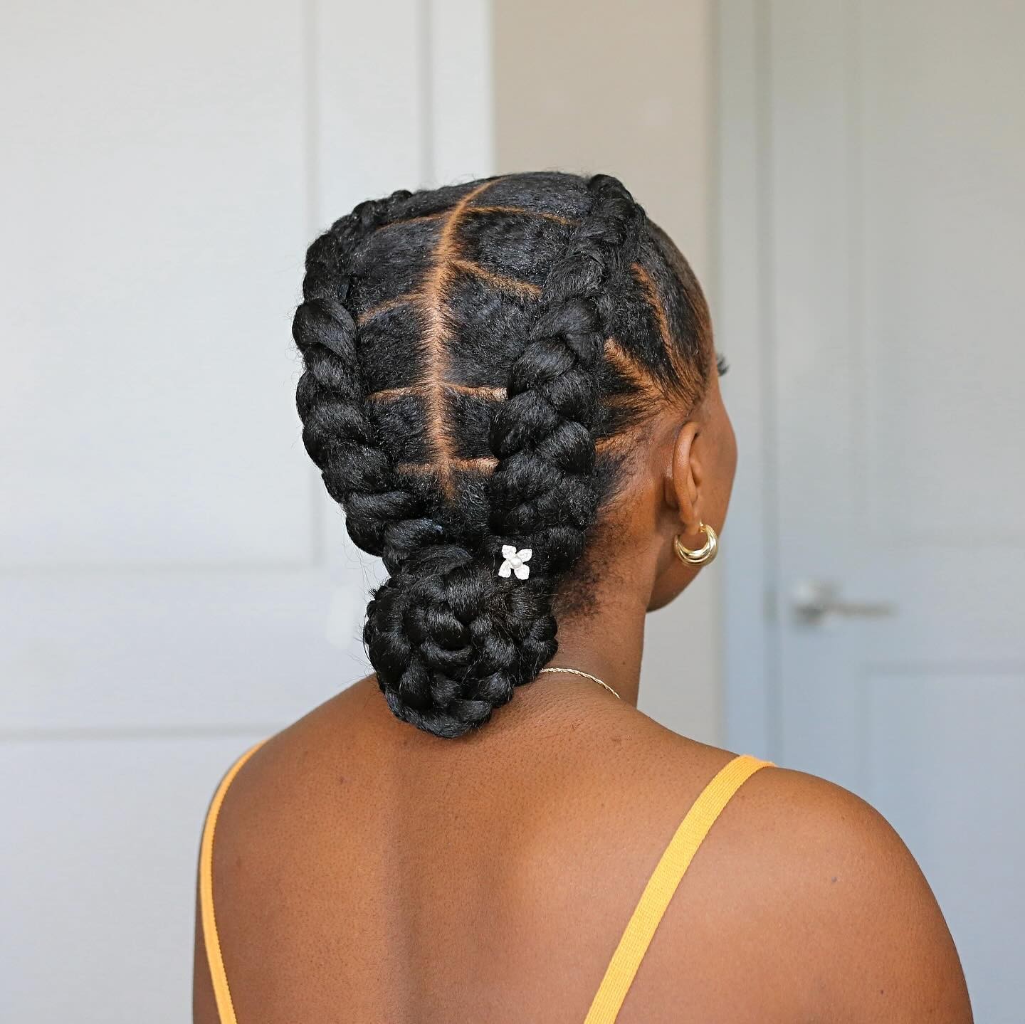 The Understated Elegance of Jumbo Braids