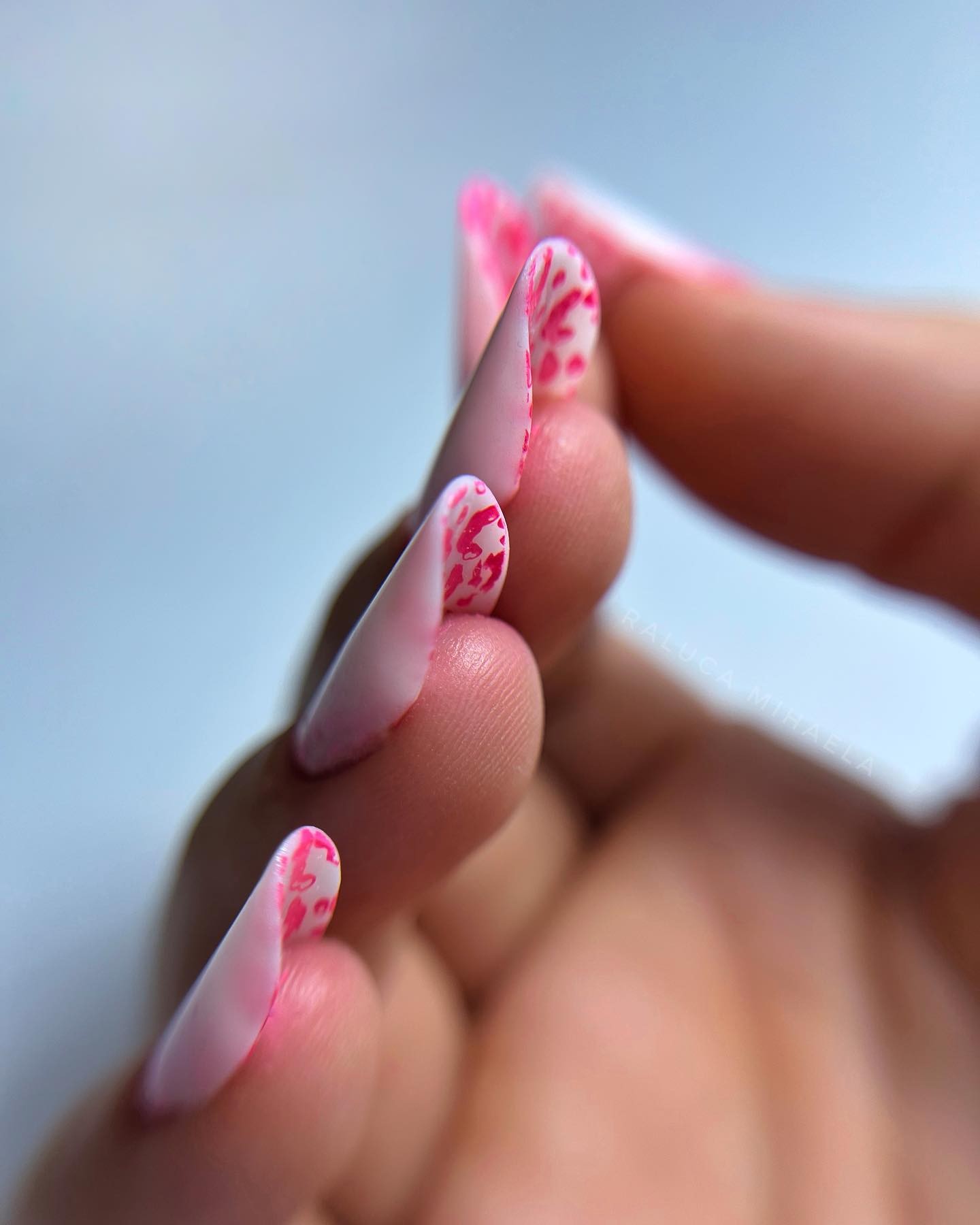 Artistic Pink Floral Tips