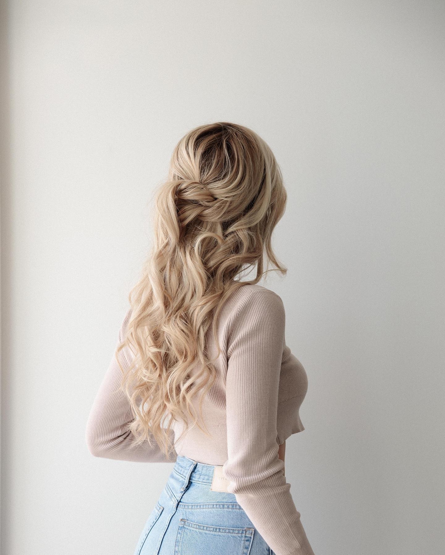 Soft Blonde Ambiance